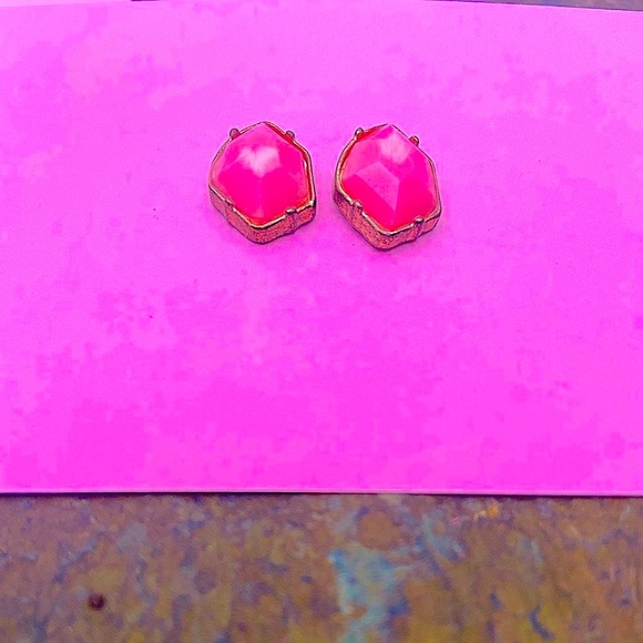 Pink Jade Stone Earrings - Picture 2 of 2